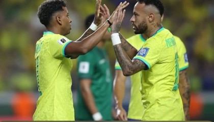 偶像的关怀！内马尔为罗德里戈送上生日祝福：祝你一切顺利！