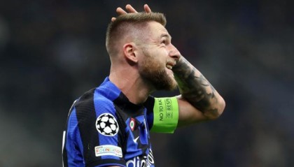 开云官方网站-梁熙明：忠诚人设崩塌！红牌或加速什克离队